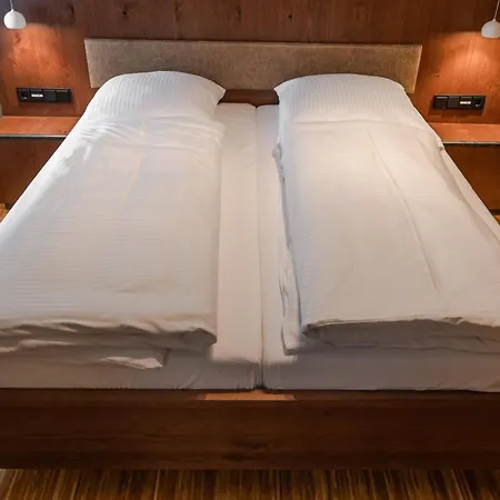 Cavallestro Deluxe 4* Kitzingen